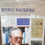 Prvi plakat na razstavi o Borisu Paternuju v Mestni knjižnici Kranj