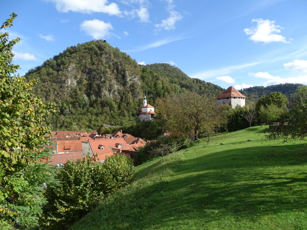 Kamnik, pogled na Mali in Stari grad.